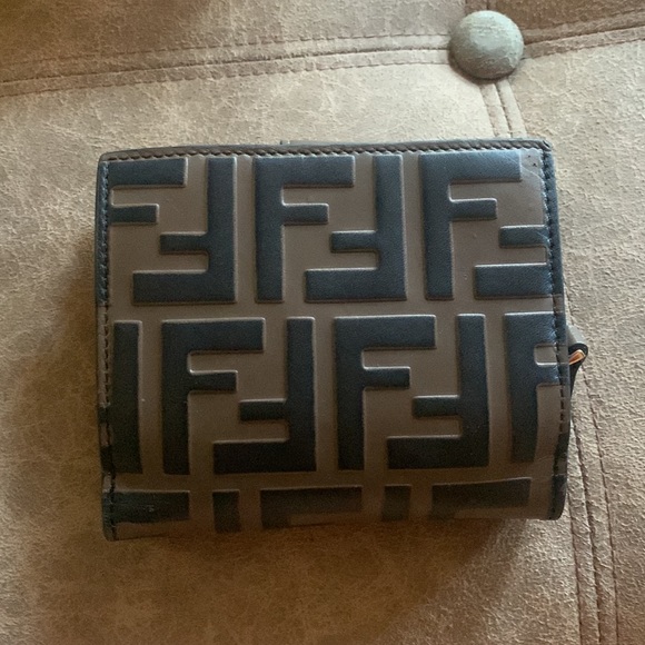 Fendi FF Wallet . - Picture 3 of 11